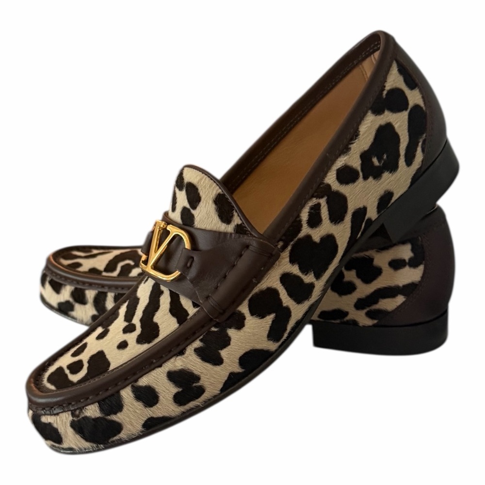 Valentino Garavani Pony Hair Leopard Loafers 39 Gold V Logo NIB $1150